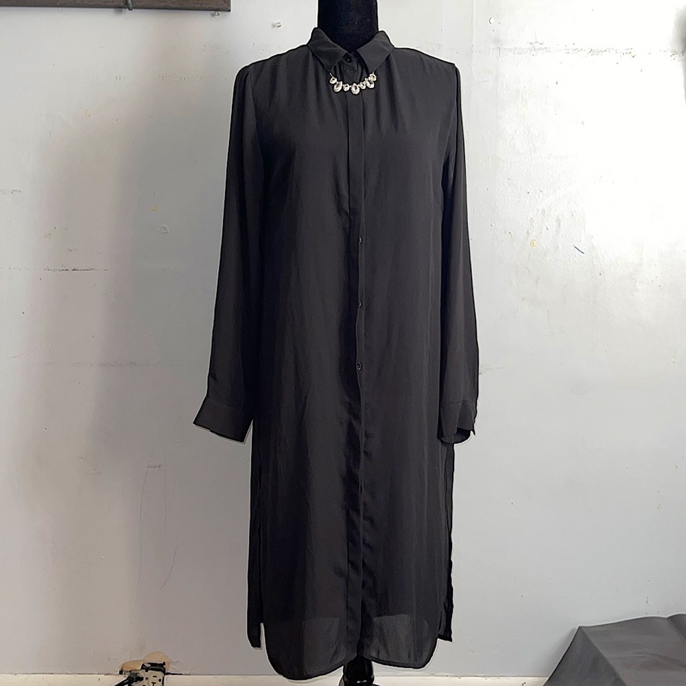 Black Button Up Dress 🖤🎱